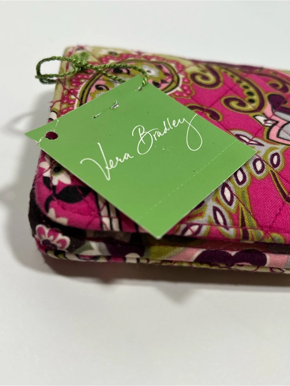 Vera Bradley "Very Berry Paisley" Travel Wallet - Picture 2 of 14
